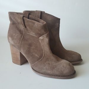 Splendid taupe suede Lakota block heel ankle boots